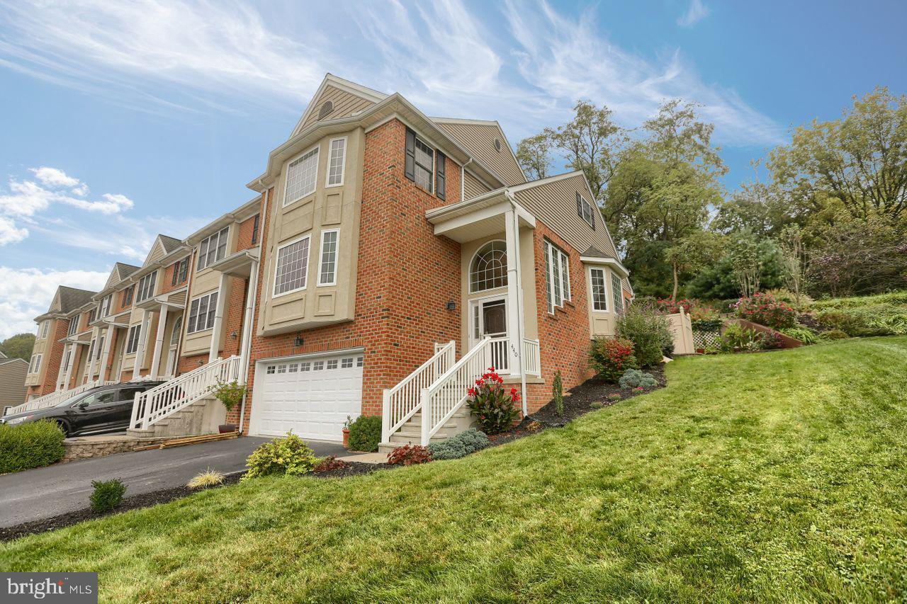 Property Photo: 440 Hillside Drive PA 17554