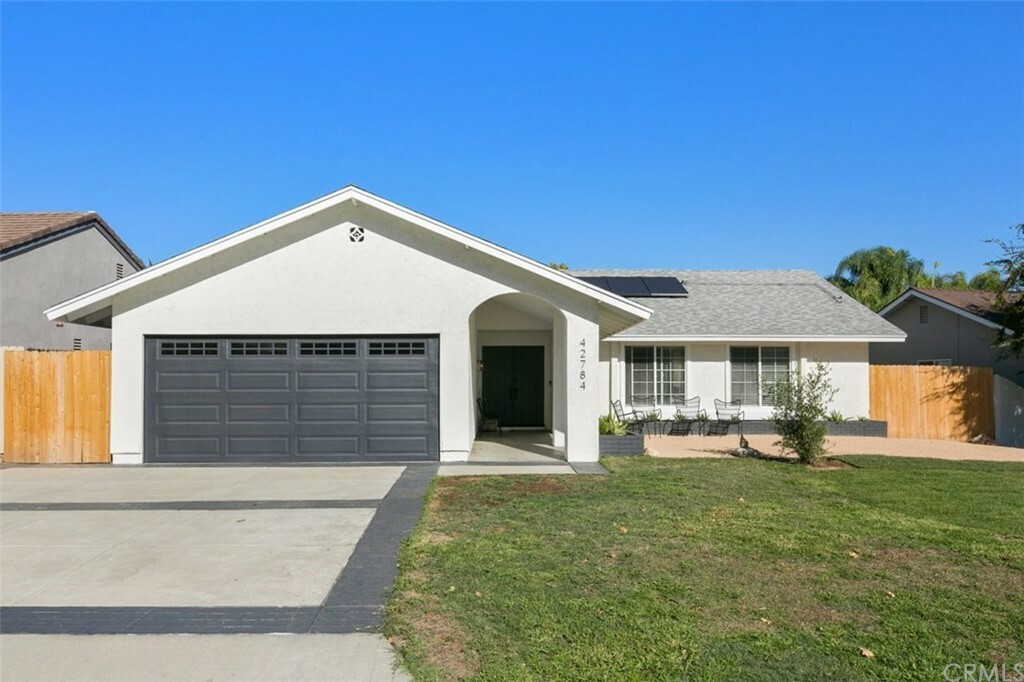 Property Photo:  42784 Tierra Robles Place  CA 92592 