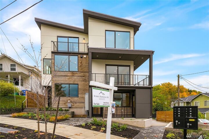 Property Photo: 5031 35th Ave S G WA 98118