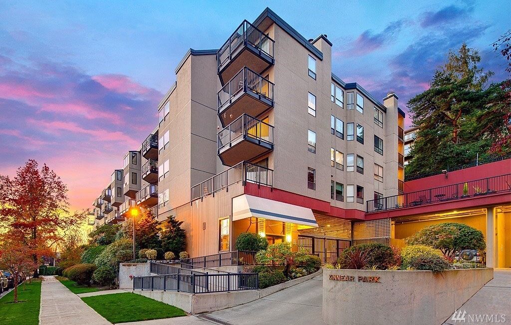 Property Photo:  500 W Roy St W207  WA 98119 