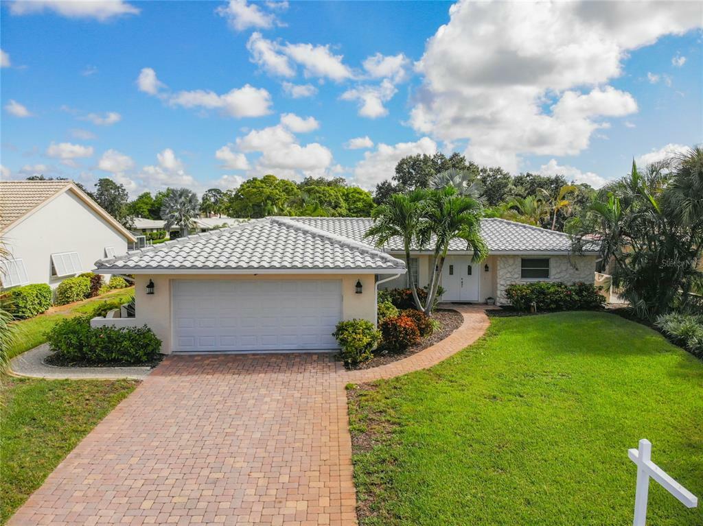 Property Photo: 8 Windsor Drive FL 34223