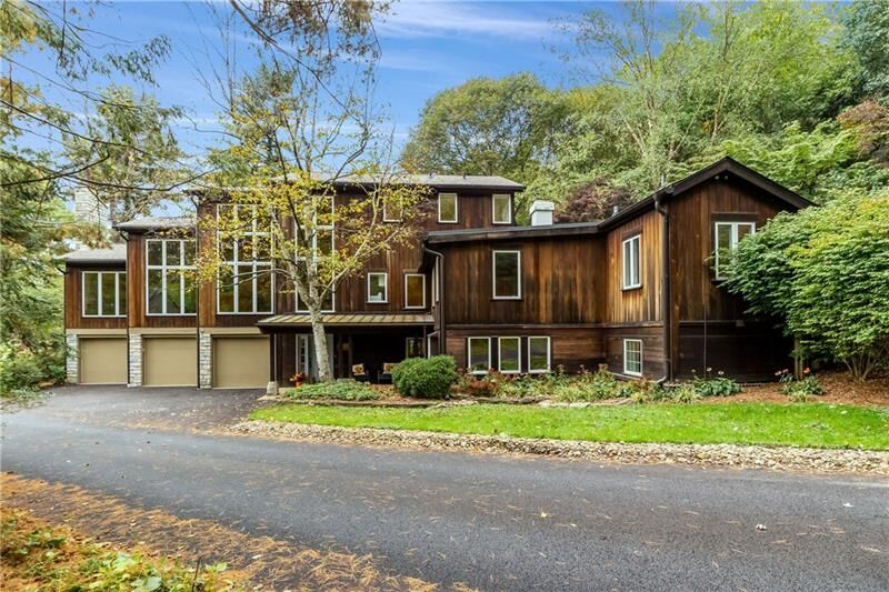 Property Photo:  600 Bending Oak Ln  PA 15238 