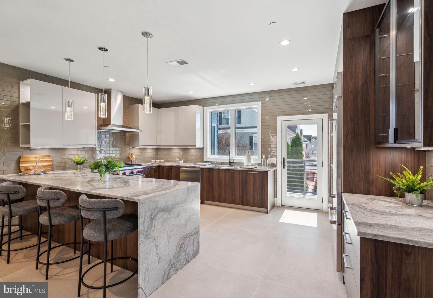 Property Photo:  2006 Renaissance Walk  PA 19145 