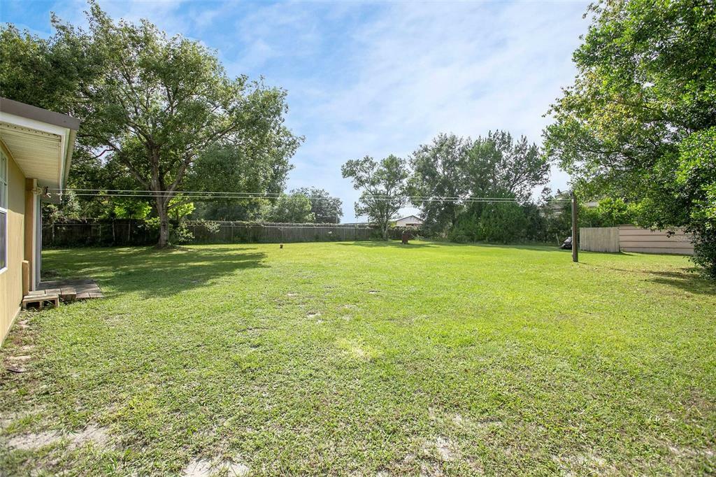 Property Photo:  944 Lake Helen Osteen Road  FL 32744 