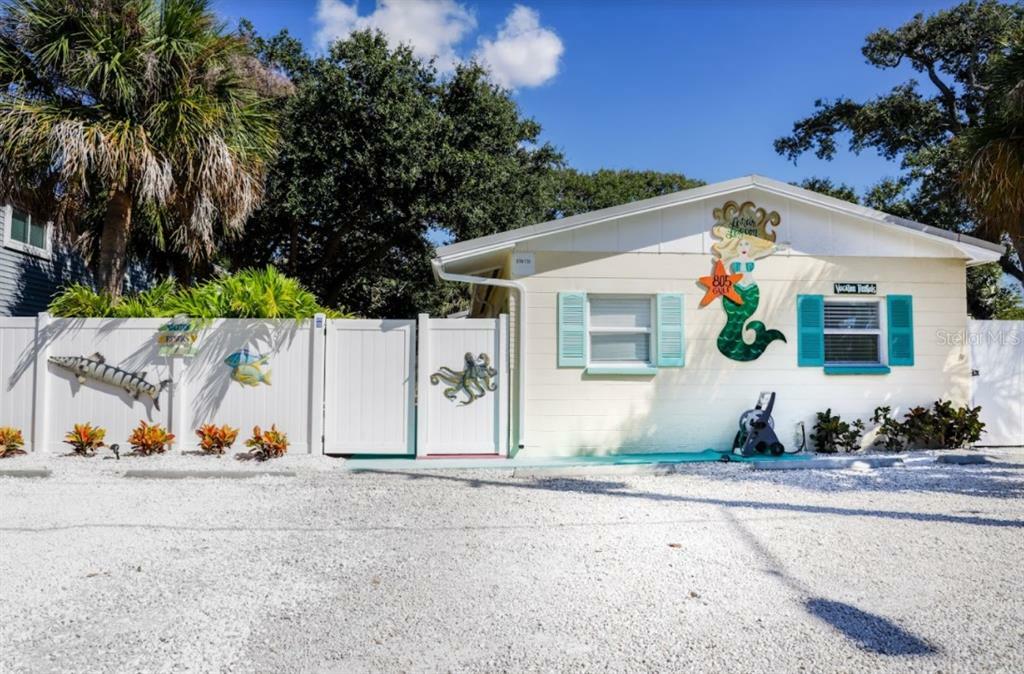 Property Photo:  805 Gulf Boulevard  FL 33785 