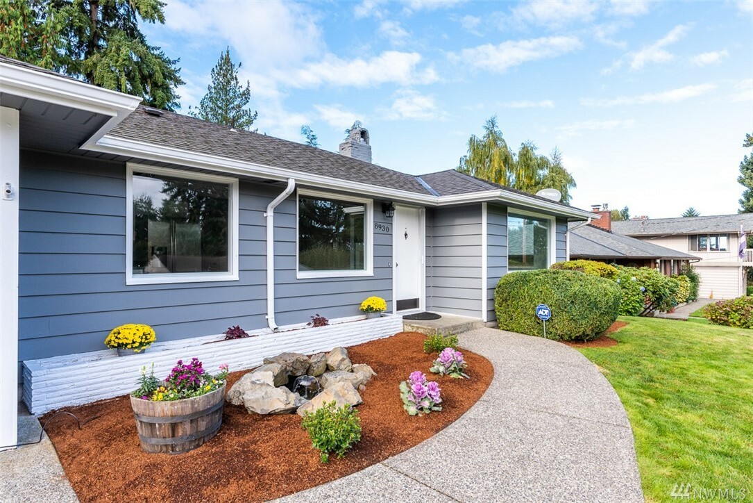 Property Photo:  8930 Whitechuck Dr  WA 98208 