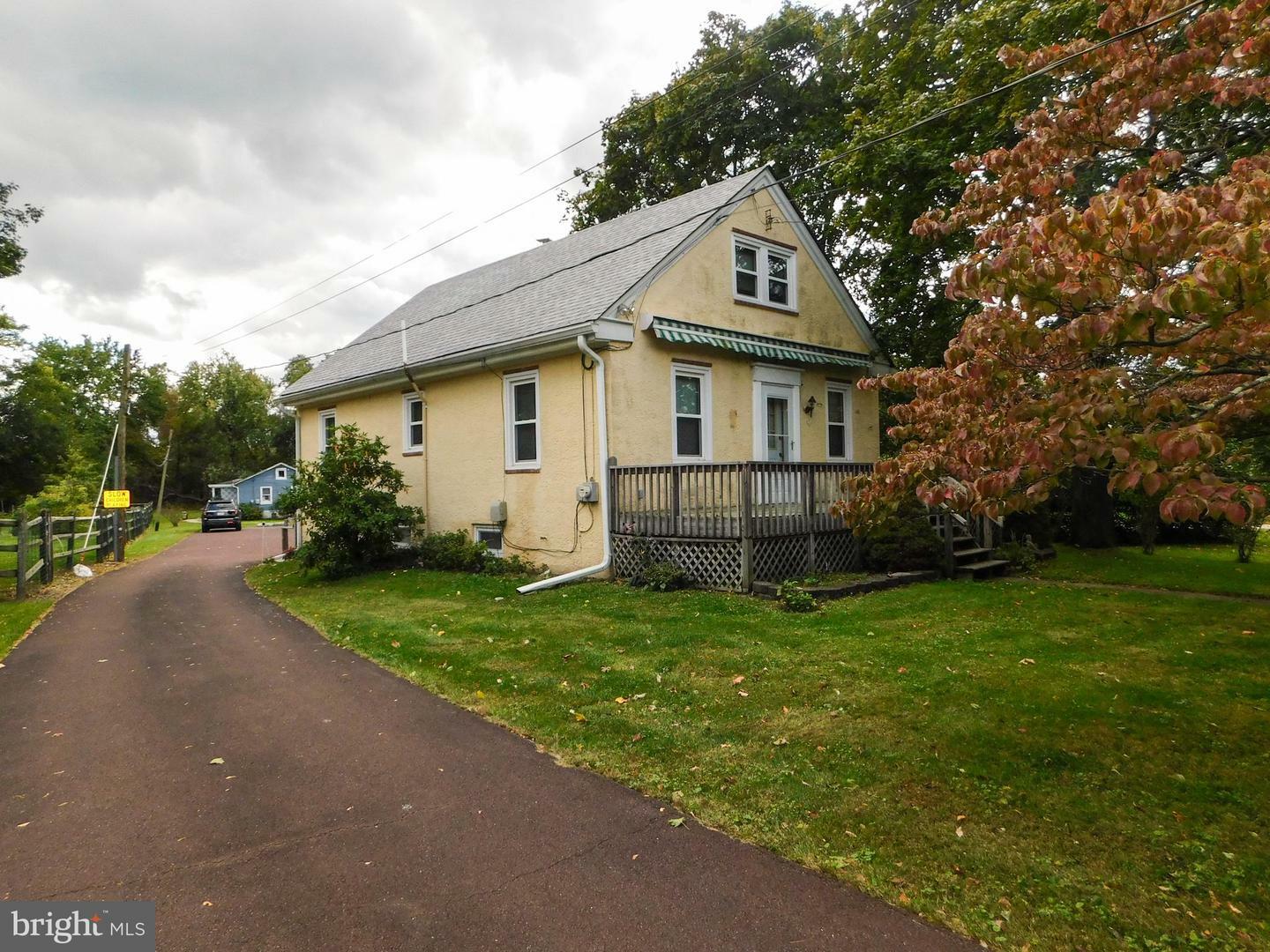 Property Photo: 772 Sunnyside Avenue PA 19403