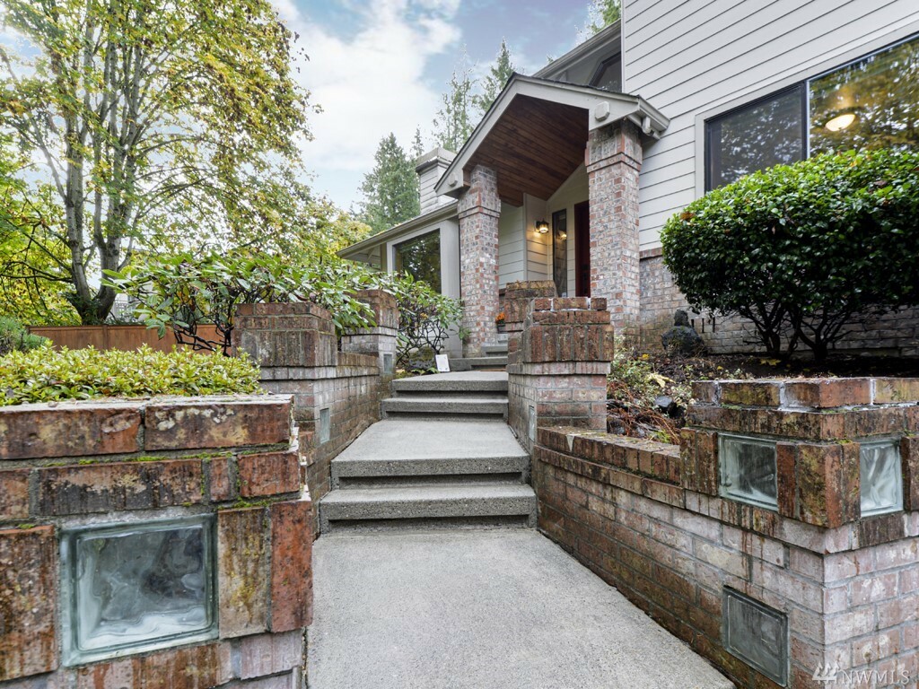Property Photo: 25901 227th Place SE WA 98038
