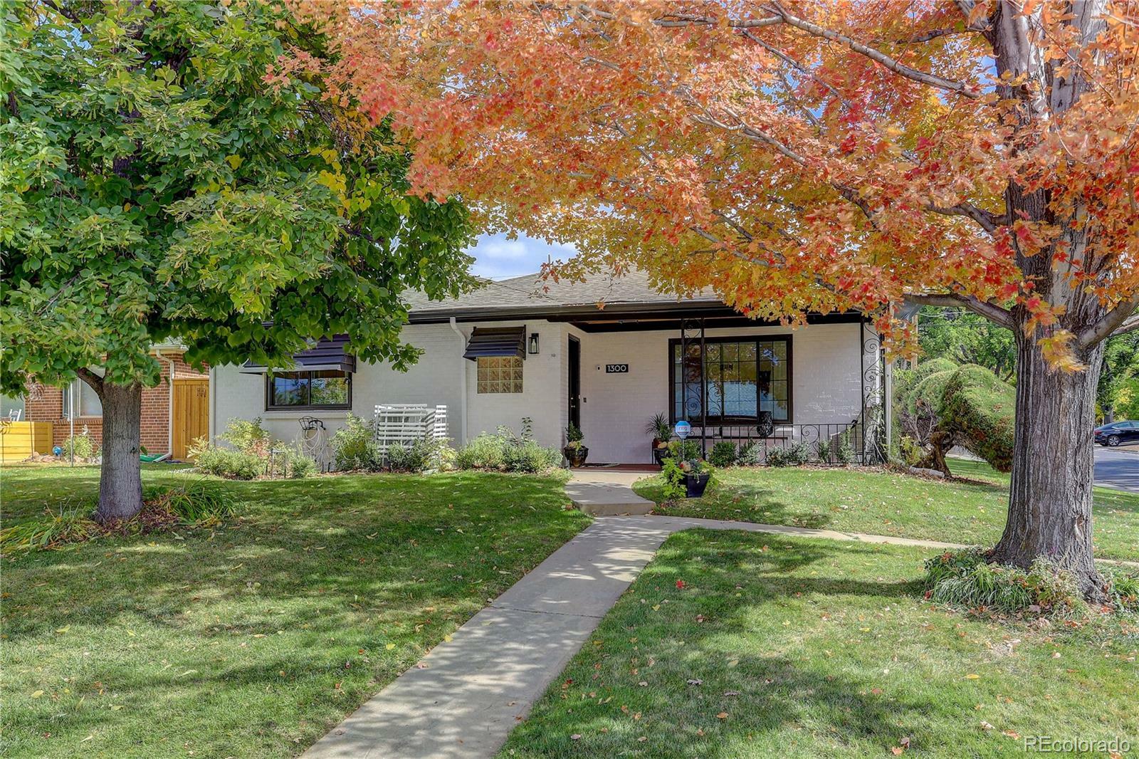 Property Photo:  1300 N Locust Street  CO 80220 