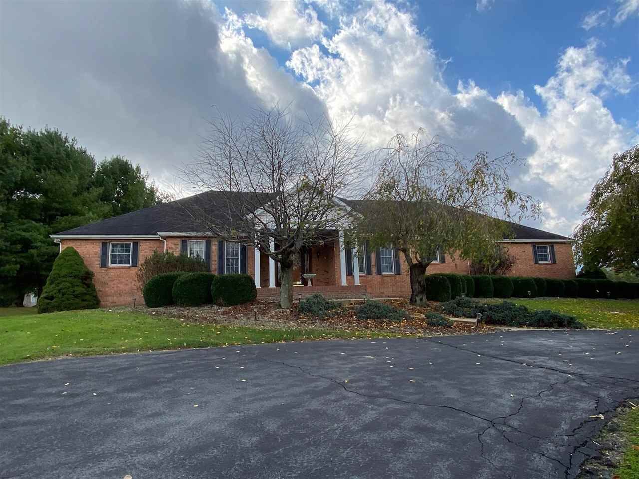 Property Photo:  2333 E Cr 375 S  IN 47331 
