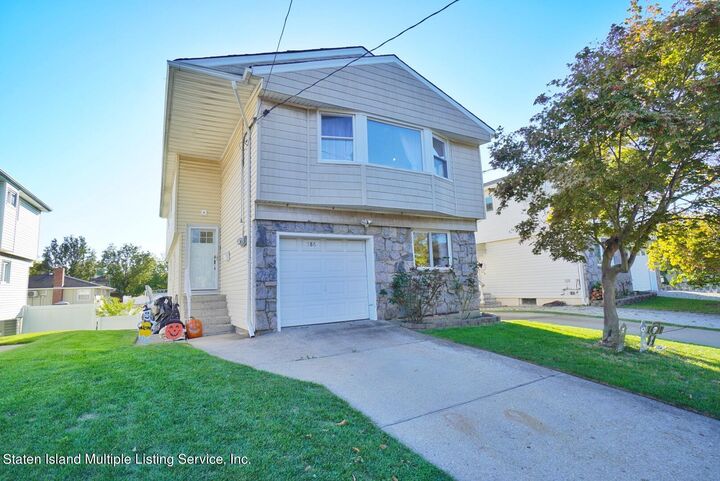 386 Dongan Hills Avenue  Staten Island NY 10305 photo
