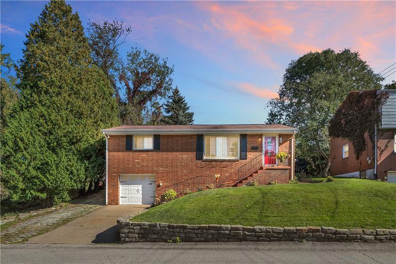 Property Photo:  218 Nina Rd  PA 15124 