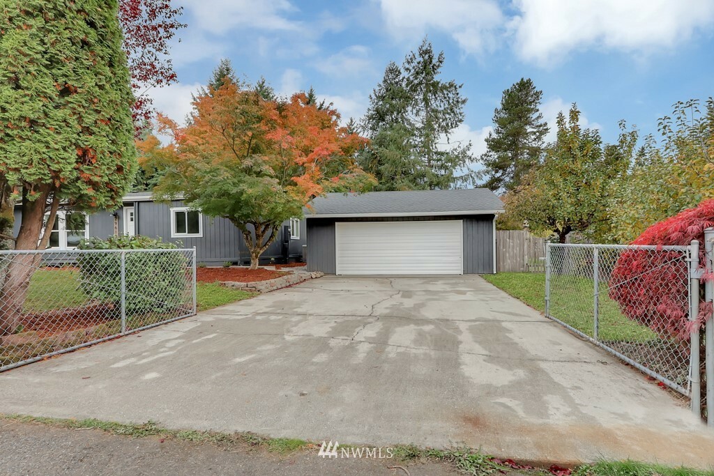 Property Photo:  29610 70th Ave Ct S  WA 98580 