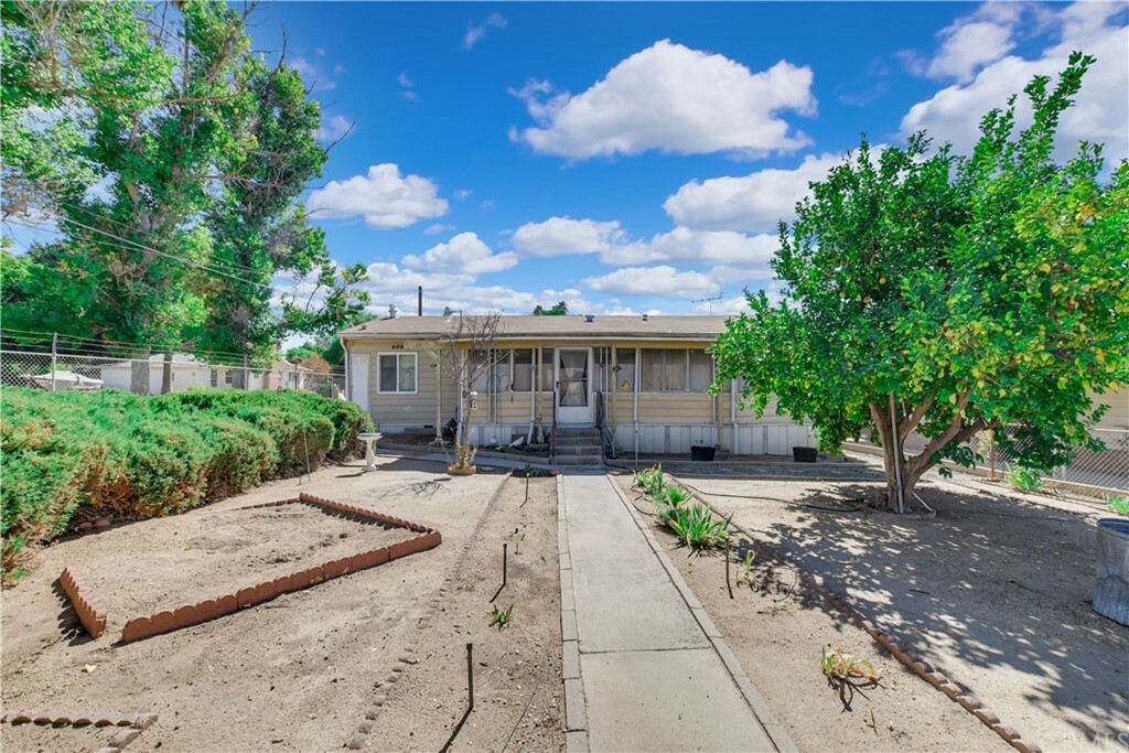 21479 Vine Street  Wildomar CA 92595 photo