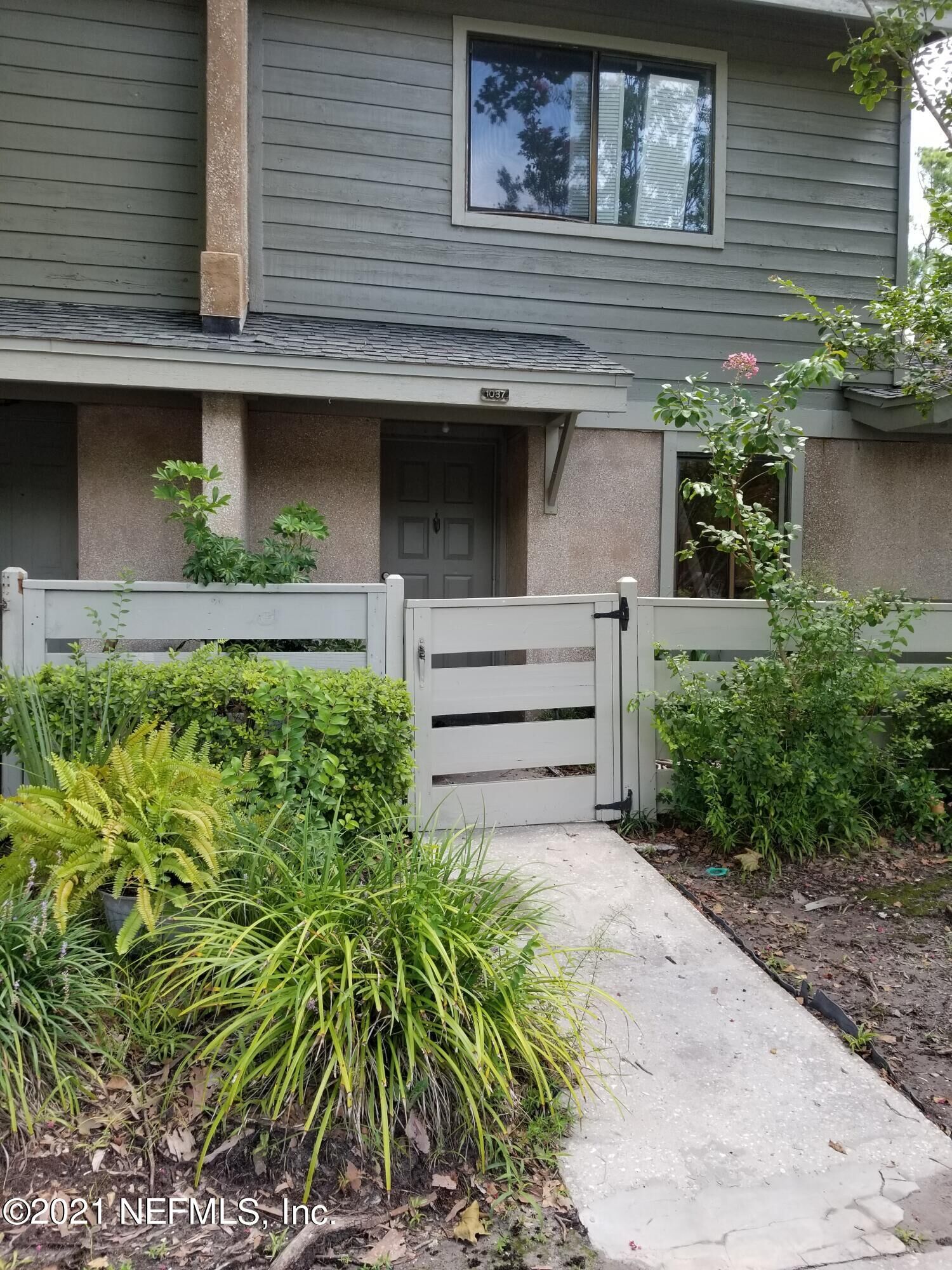 Property Photo:  7701 Baymeadows Circle W 1037  FL 32256 