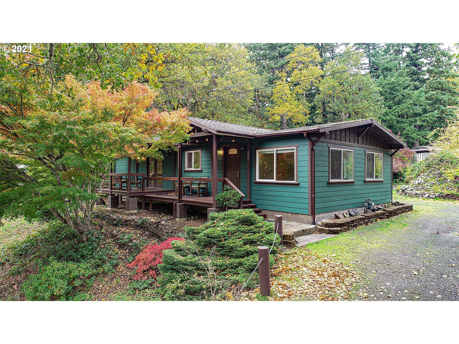 Property Photo:  305 SW Attwell Rd  WA 98648 