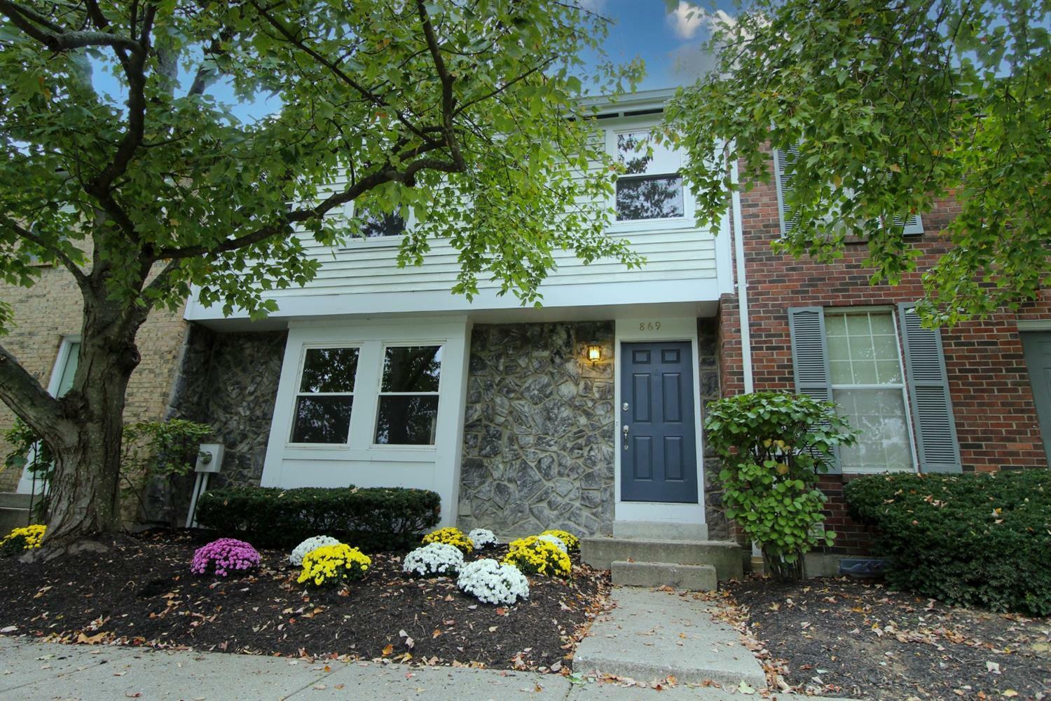 Property Photo:  869 S Woodlyn Dr  OH 45230 