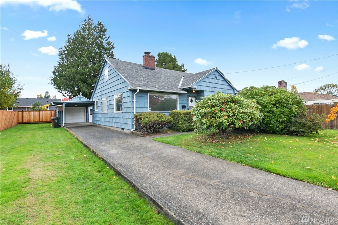 Property Photo:  123 E Linden St  WA 98404 