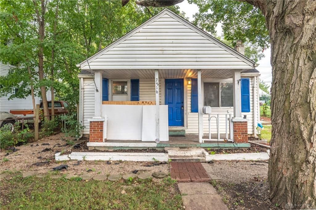 Property Photo: 2816 Gladstone Street OH 45439