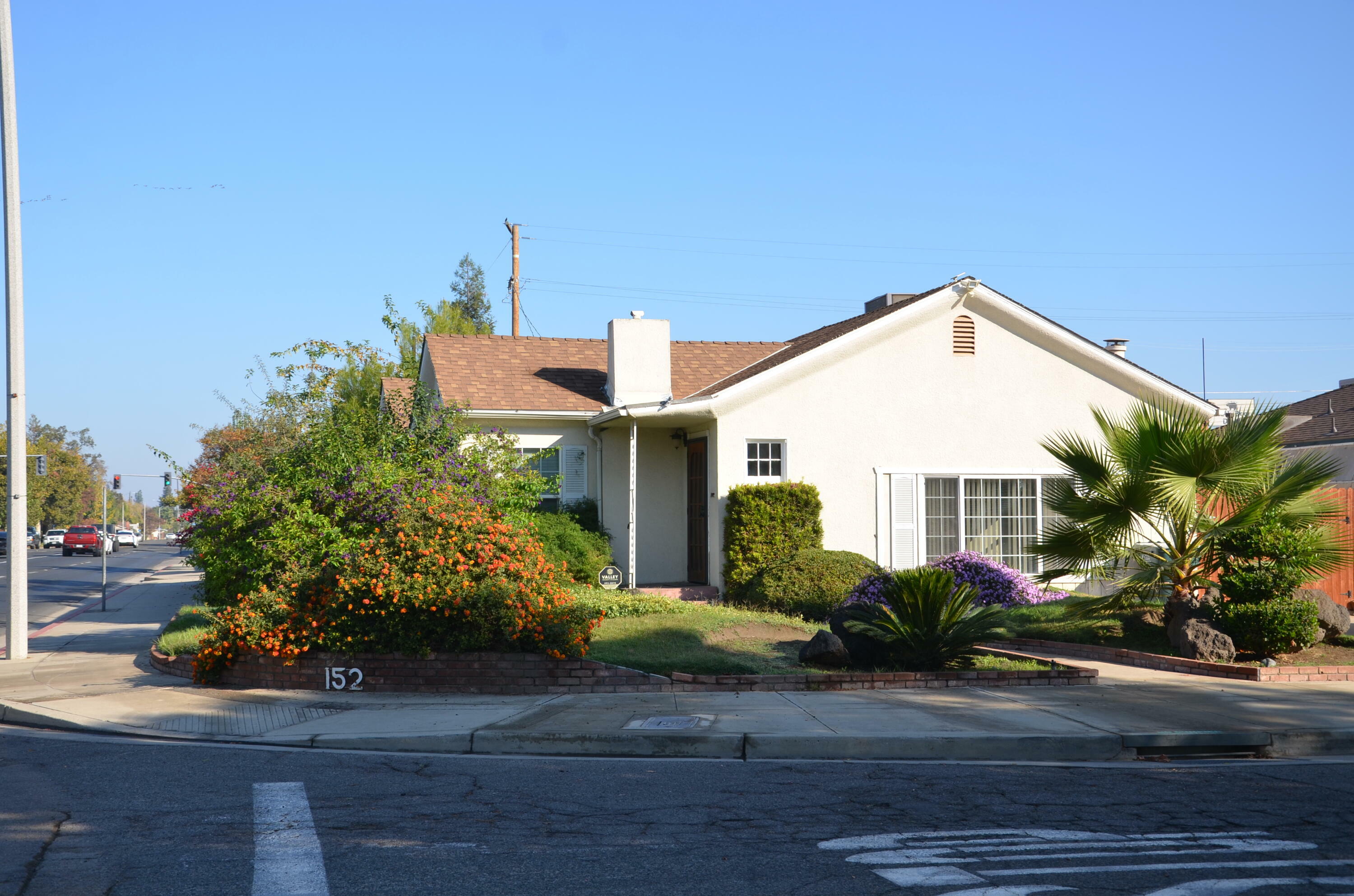 Property Photo:  152 S Blackstone Street  CA 93274 