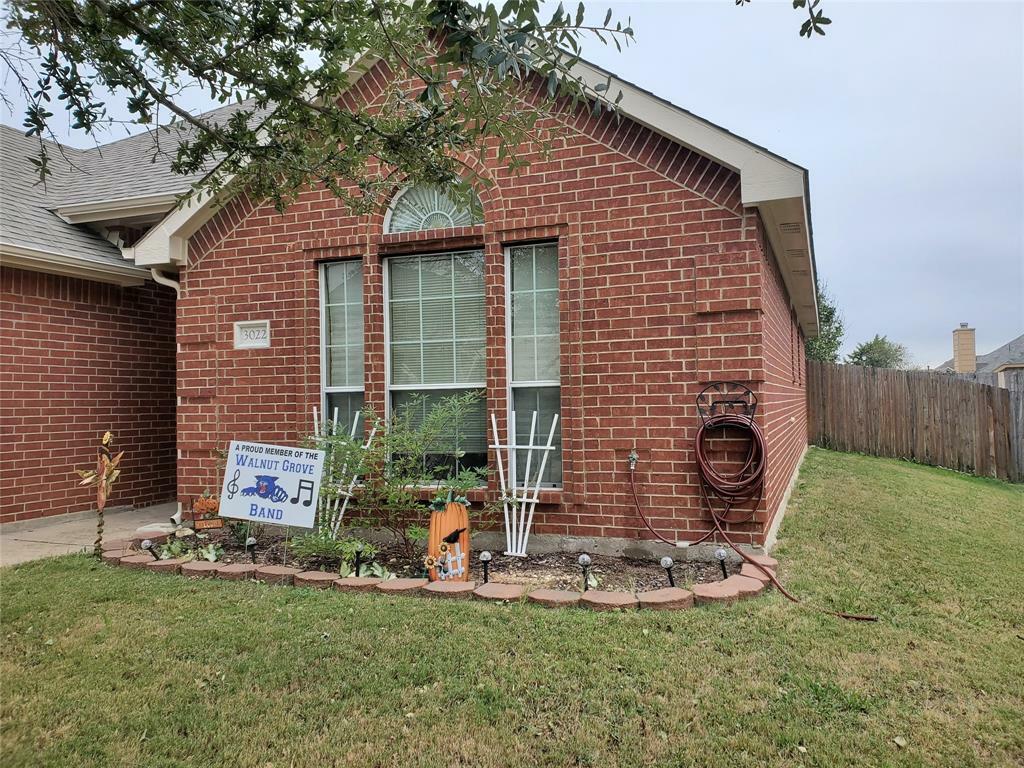 Photo de la propriété:  3022 Wren Lane  TX 76065 