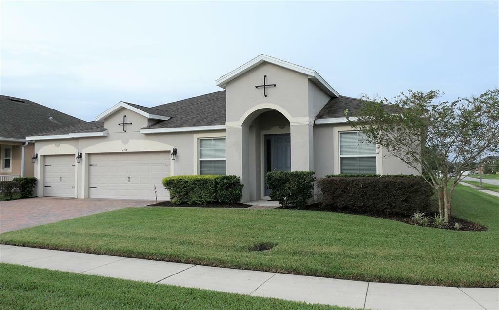 Property Photo:  1518 Alligator Street  FL 34771 