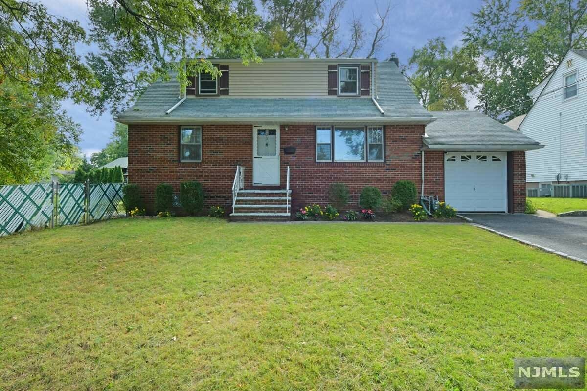 Property Photo:  123 Orchard Avenue  NJ 07630 