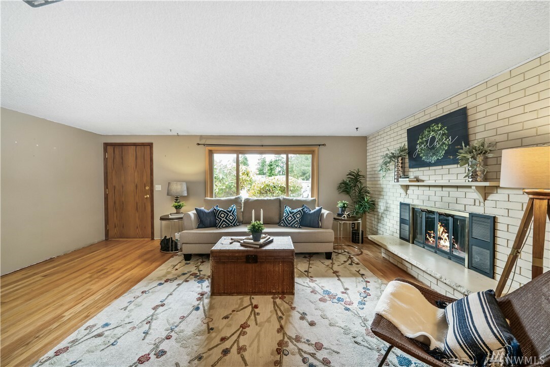 Property Photo: 19234 5th Ave S WA 98148