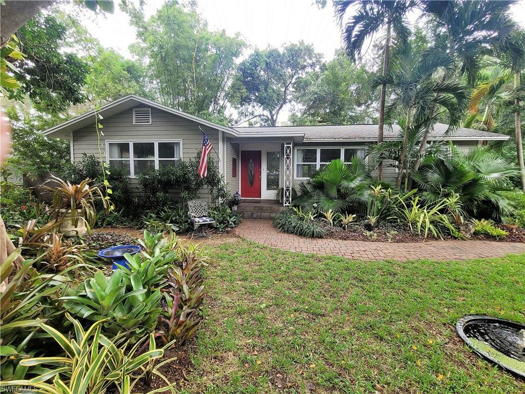 Property Photo:  2917 Sunset Road  FL 33901 