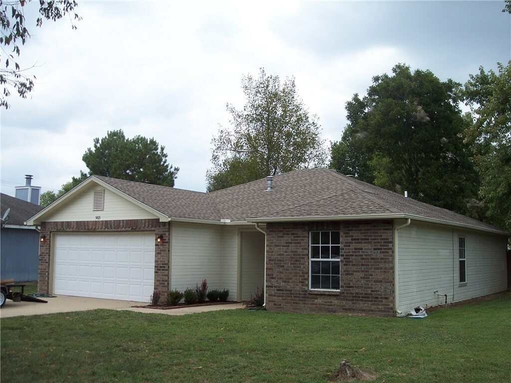 903 E Linden Place  Rogers AR 72756 photo