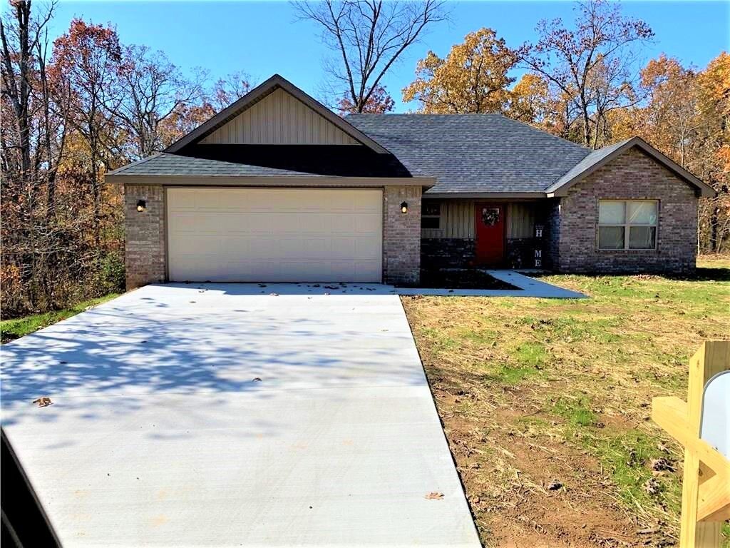 Property Photo: 27 Kinross Drive AR 72715