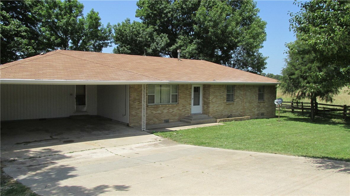 Property Photo:  13176 N Hwy 62  AR 72756 