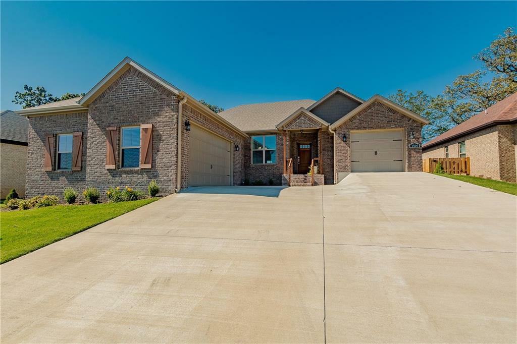Property Photo: 3504 Brittany Road AR 72713