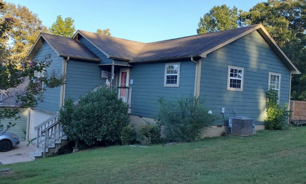 Property Photo:  8002 Pine Lane  AR 72756 