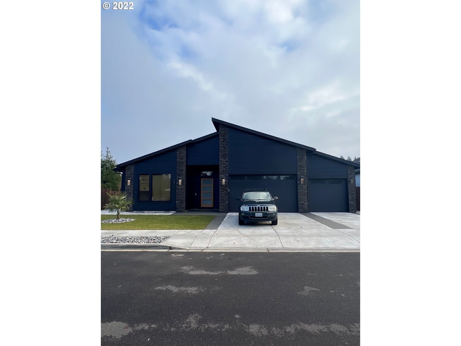 Property Photo: 8511 NE 168th Ave WA 98682