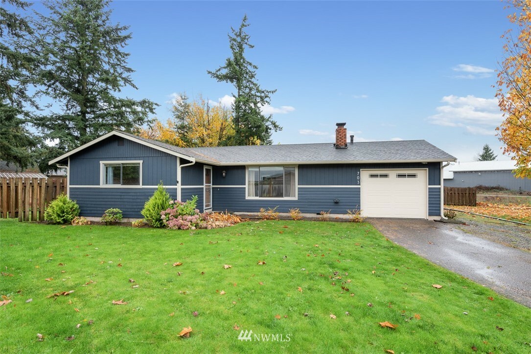 Property Photo:  703 El Camino Way  WA 98264 