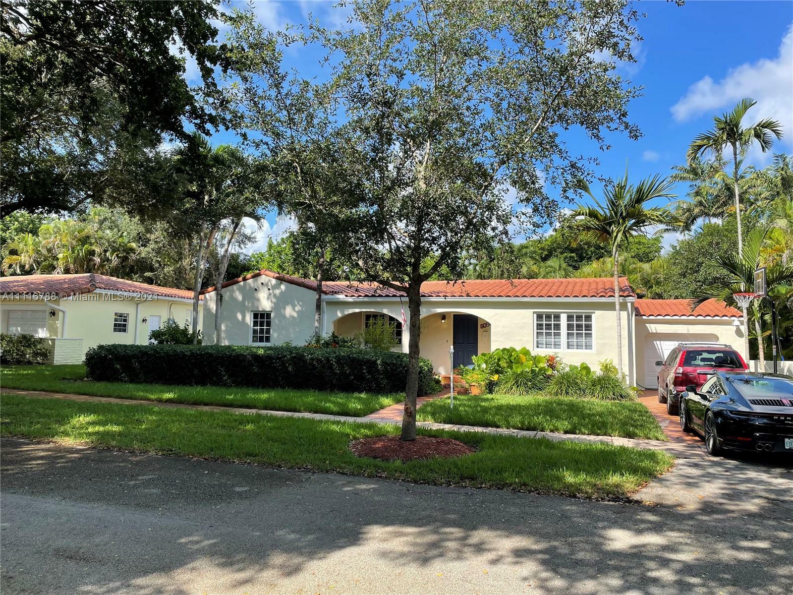 Property Photo:  1424 Alberca St  FL 33134 