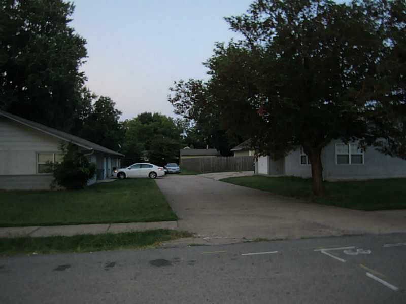 Property Photo:  213 SE A Street  AR 72712 