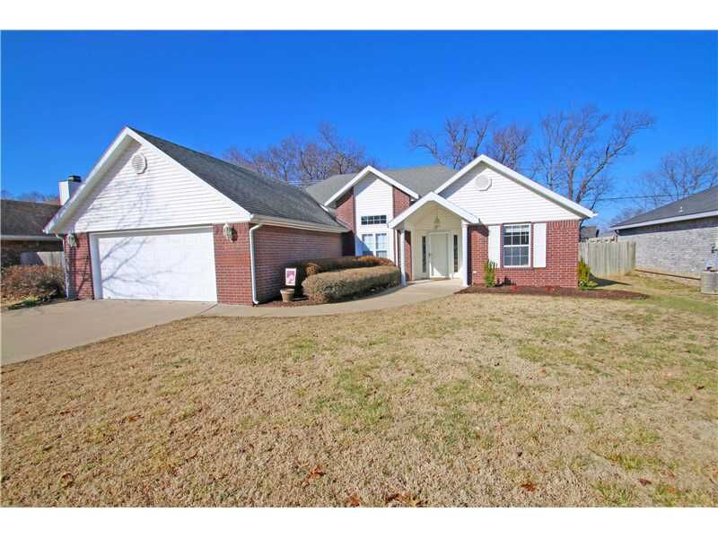 Property Photo: 1204 N 37th Street AR 72756