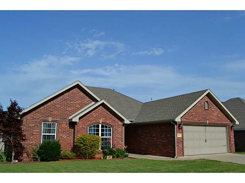 Property Photo:  610 Timber Ridge Street  AR 72719 