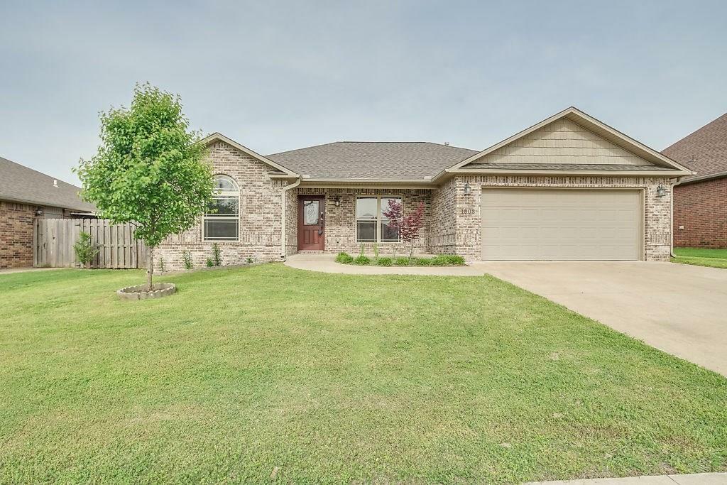 Property Photo:  1908 Audabon Park  AR 72761 