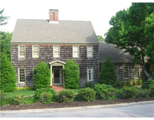 Property Photo:  1057 N Pembroke Road  AR 72701 