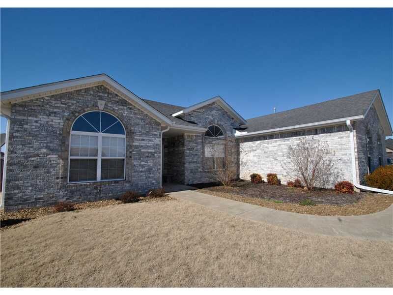 Property Photo: 1800 SW Sequoia Street AR 72712