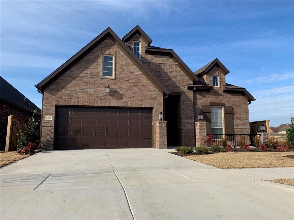 Property Photo: 2606 SW Nottingham Avenue AR 72713