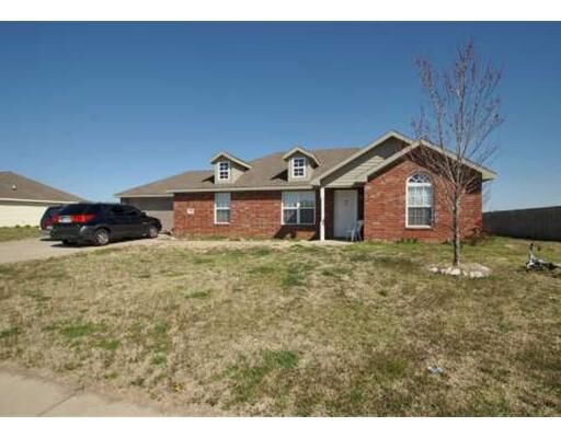 Property Photo:  720 Washburn Drive  AR 72751 