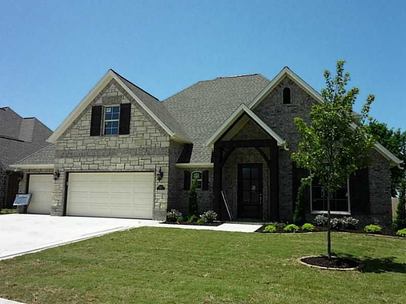 Property Photo: 6204 S 29th Street AR 72758