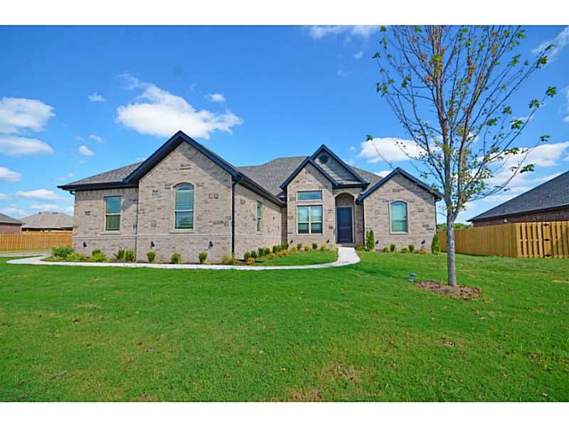 Property Photo:  5701 S 63rd Street  AR 72758 