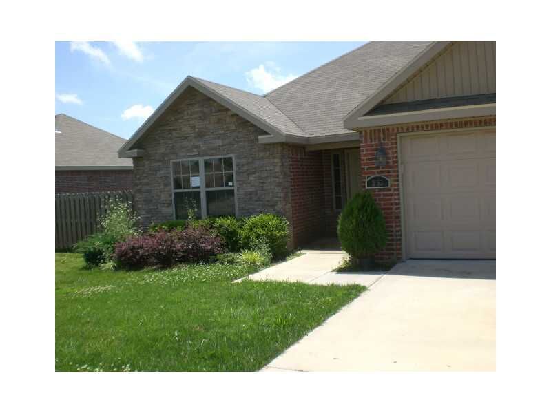 Property Photo: 3155 Rosemary Avenue AR 72764
