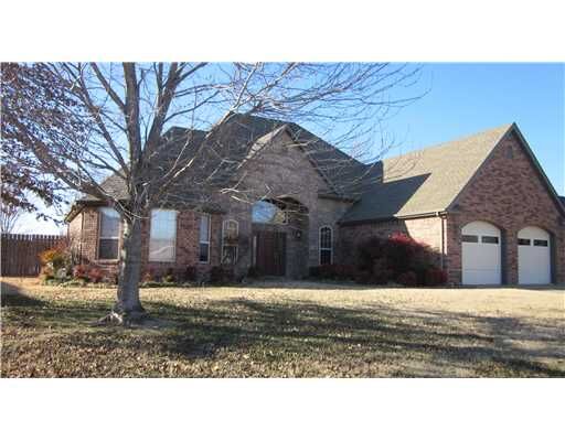 Property Photo: 501 Steele Drive AR 72712