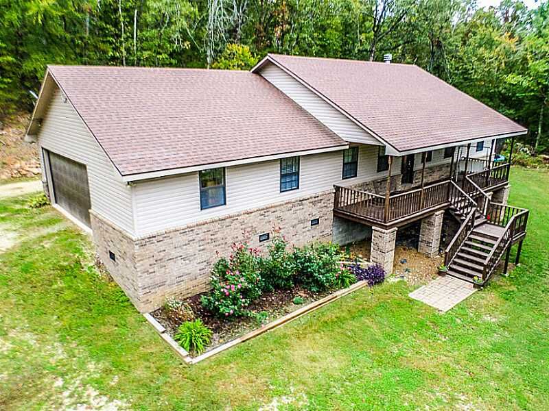Property Photo: 12816 Cove Creek Road AR 72753